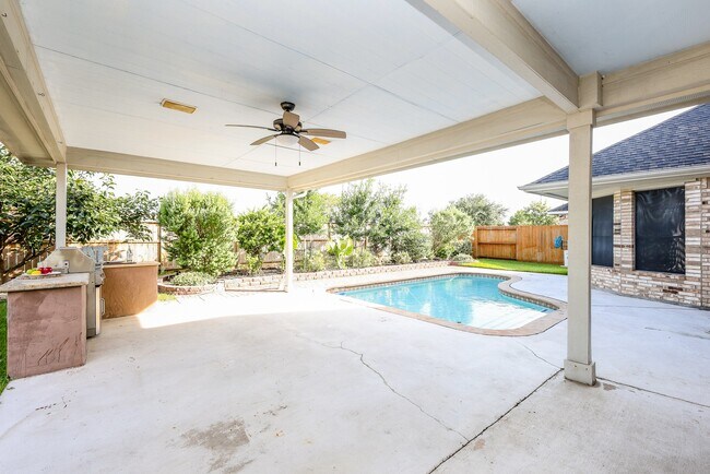 Building Photo - 2814 Keagan Falls Dr