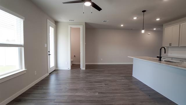Building Photo - 1606 Governors Blvd