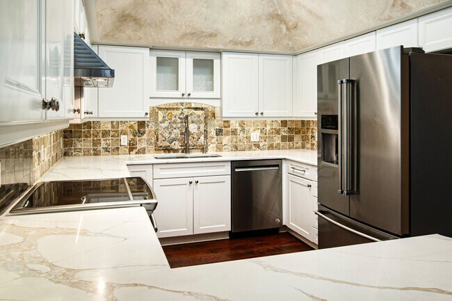 Building Photo - 710 Timber Ridge Trail SW