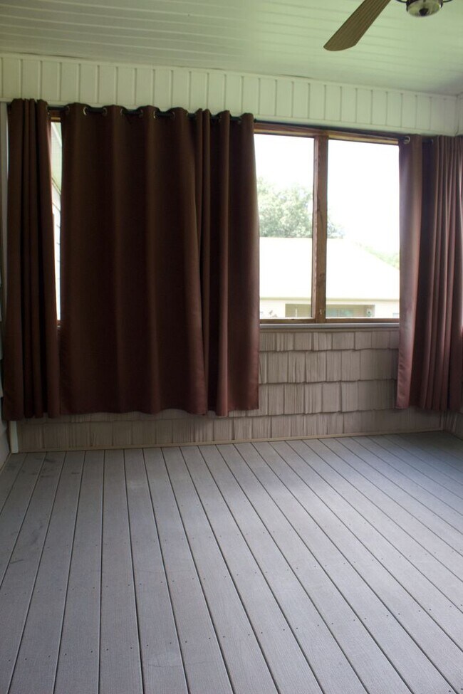 Building Photo - For Rent - Charming 3BR/2BA Home in Macken...