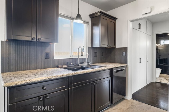 Building Photo - 3732 Dwiggins St