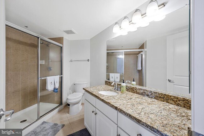 Building Photo - 11800 Sunset Hills Rd