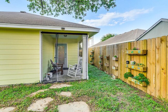 Building Photo - 1509 Oak Harbor Dr