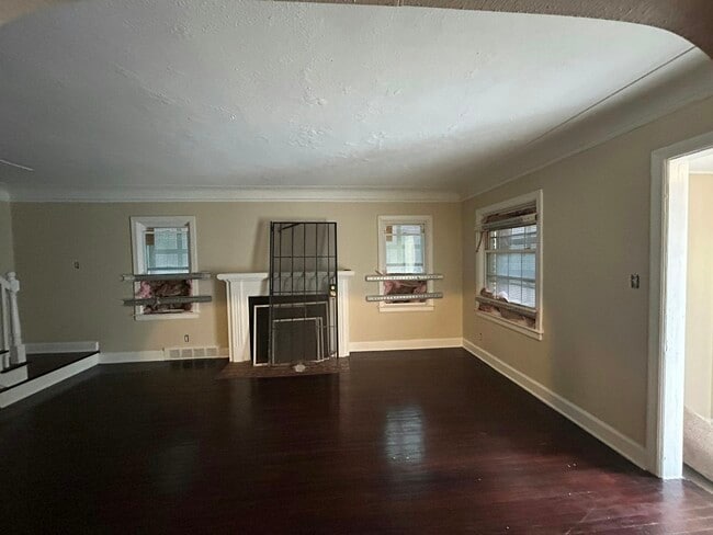 Building Photo - 11490 Laing St