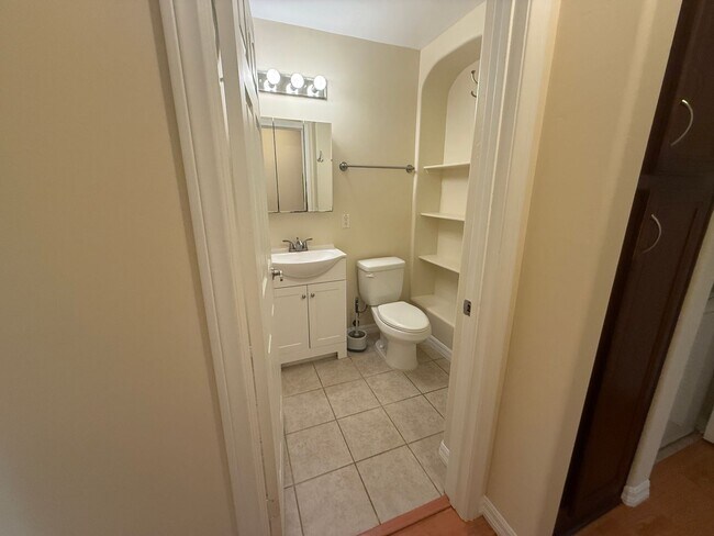 Building Photo - Upgraded Condo with Private Patio, AC, Pool, Gym, and Covered Parking in Gated Community