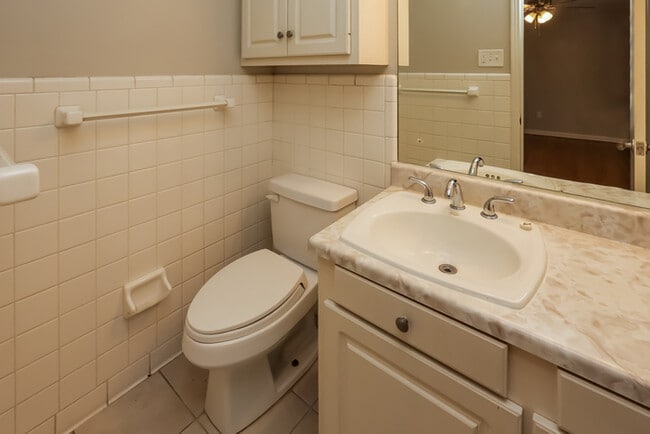 Building Photo - 5316 Wayneland Dr