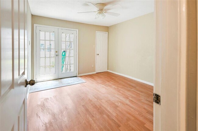 Building Photo - 111 Dunbar Estates Dr