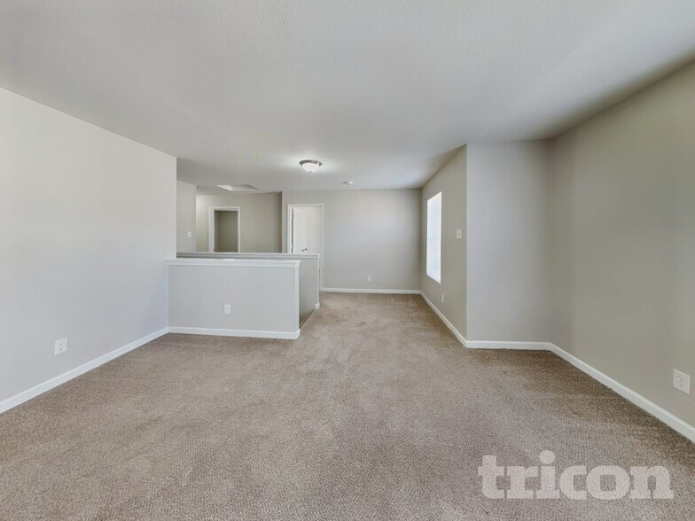 Building Photo - 1351 Waterlily Lane