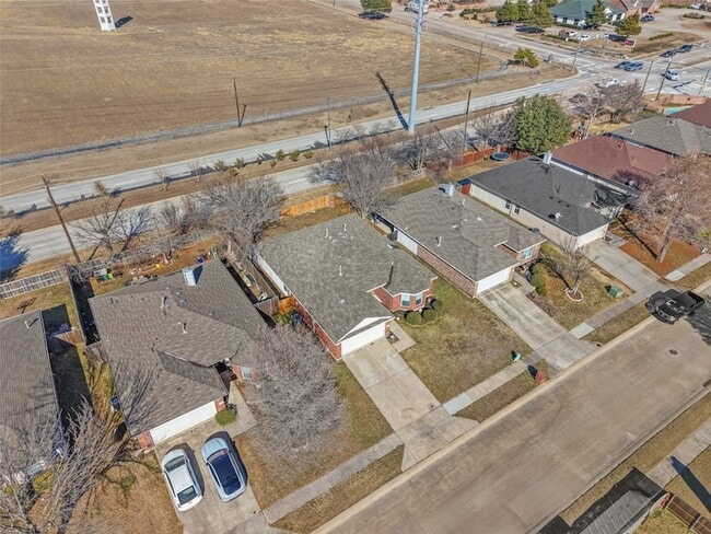 Building Photo - 2608 Glenhaven Dr