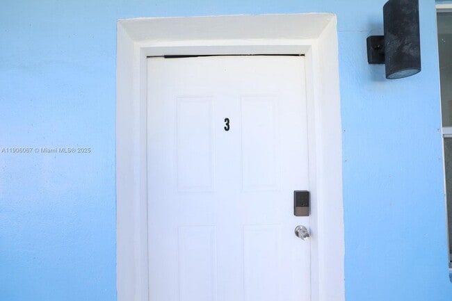 Building Photo - 770 83rd St