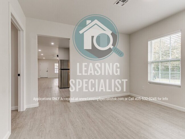 Building Photo - Norman 3 Bed 2 Bath New Custom Build Available for Immediate Move!!