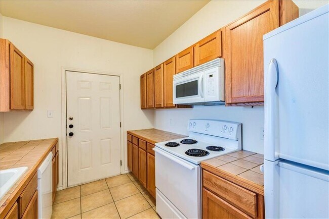 Building Photo - 126 Sandstone Dr