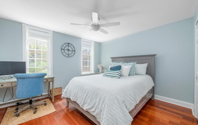 Building Photo - 307 Gaskill St