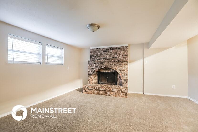 Building Photo - 1604 N Glen Ellyn St