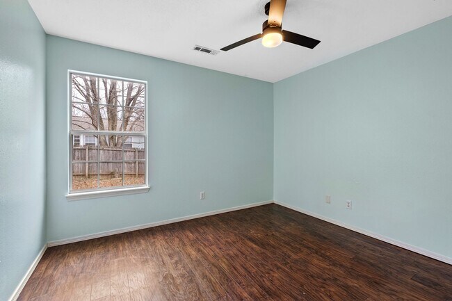 Building Photo - Affordable 2-Bedroom Home for Lease in Fayetteville, AR