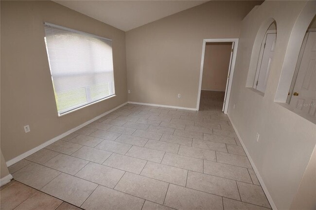 Building Photo - 1060 Dudley Dr