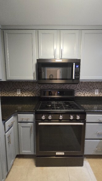 Building Photo - 355 I St SW