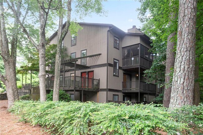 Building Photo - 408 River Run Dr