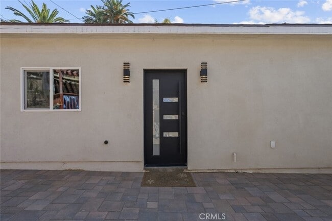 Building Photo - 10801 1/2 Wescott Avenue Unit