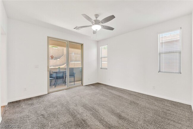 Building Photo - 877 Ariel Heights Ave