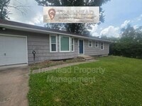 Building Photo - 13629 Applewood Dr