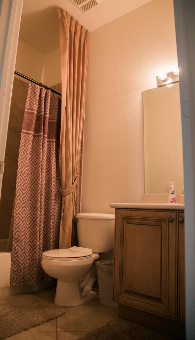Building Photo - 6140 Santa Margarito Dr