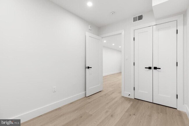 Building Photo - 3923 14th St NW