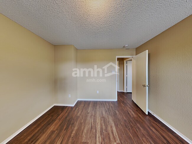 Building Photo - 4521 Quarry Cir