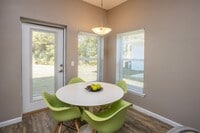 Building Photo - Greyes Place