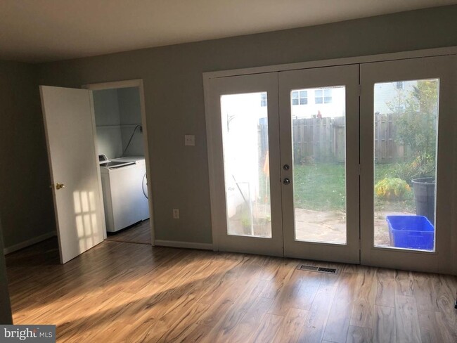 Building Photo - 5529 Green Dory Ln