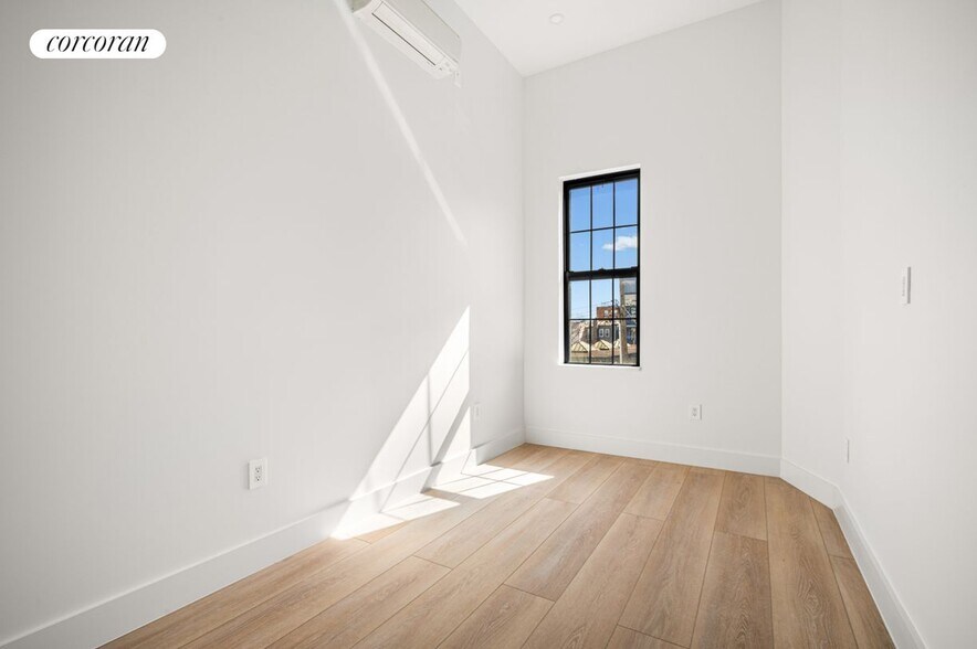Building Photo - 403 Linden St