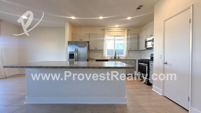 Building Photo - 11404 Poppy Rd