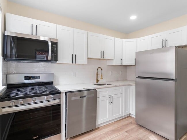 Building Photo - 5808 N 20th St