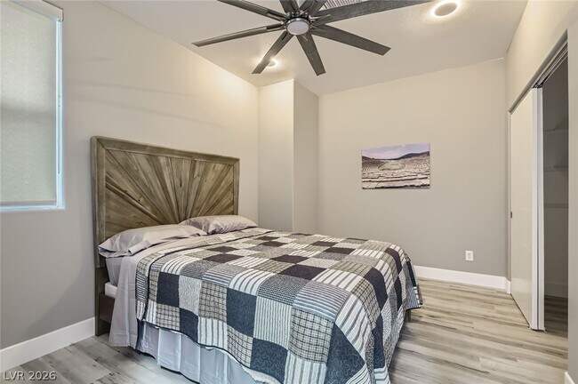 Building Photo - 7074 Pinebrook Ct