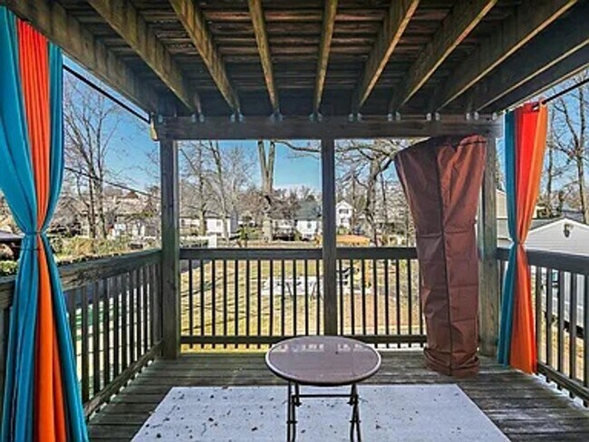 Building Photo - 2802 Berwick Ave