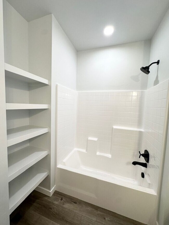 Building Photo - Prioritize comfortable living in this CBH home built in 2024!
