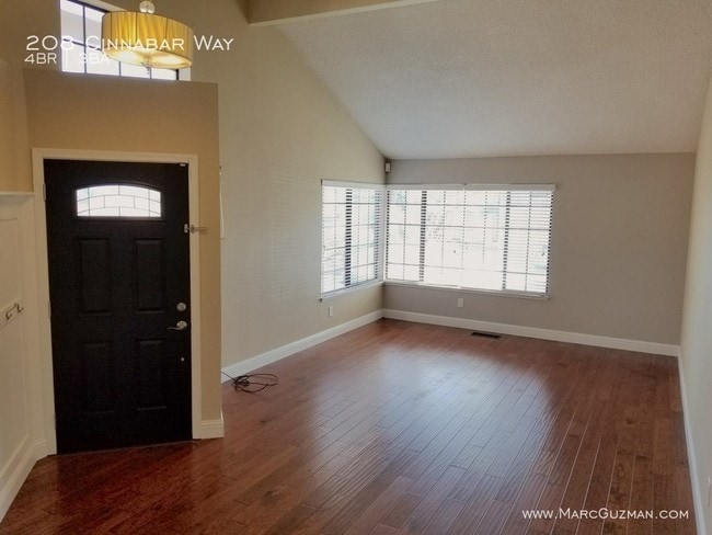 Building Photo - 208 Cinnabar Way