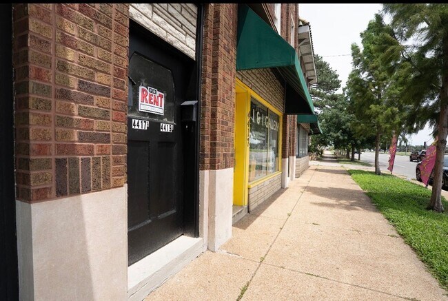 Building Photo - 4419 S Kingshighway Blvd