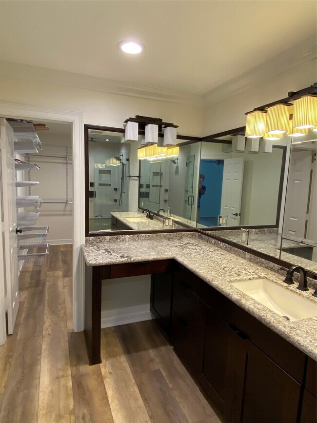 Building Photo - 2915 Beacon Grove St