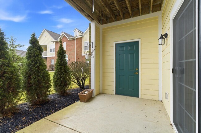 Building Photo - 7728 S Essex Gate Dr