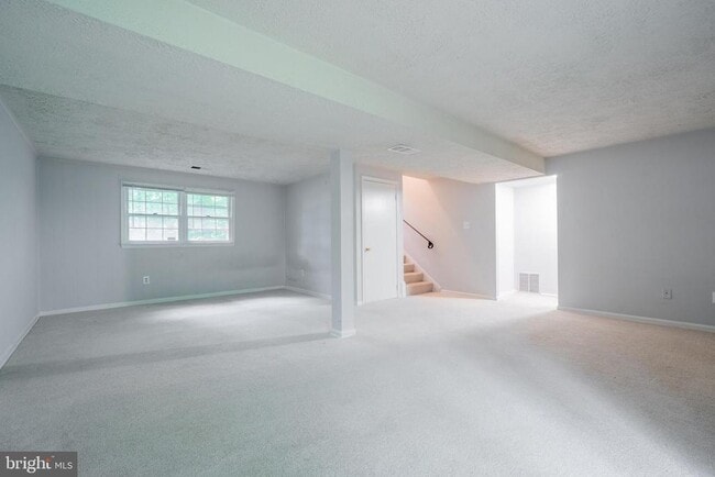 Building Photo - 5146 Bradfield Dr