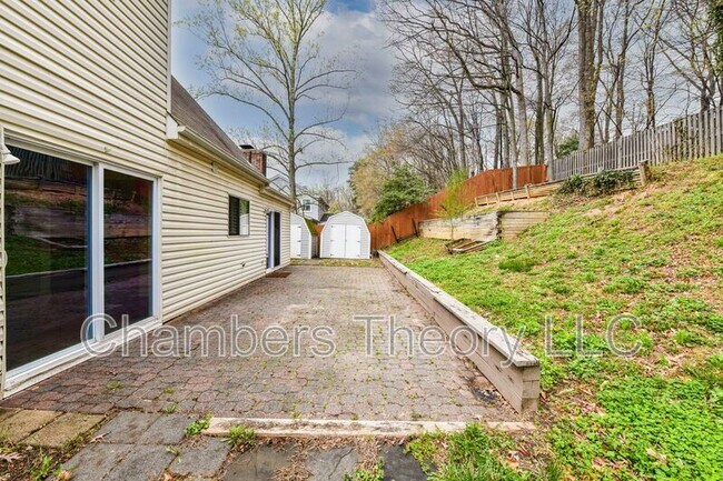 Building Photo - 8834 Sweet Gum Pl