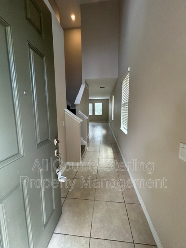 Building Photo - 1876 Leather Fern Dr