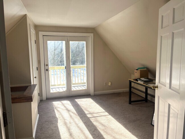 Building Photo - 1393 US-302