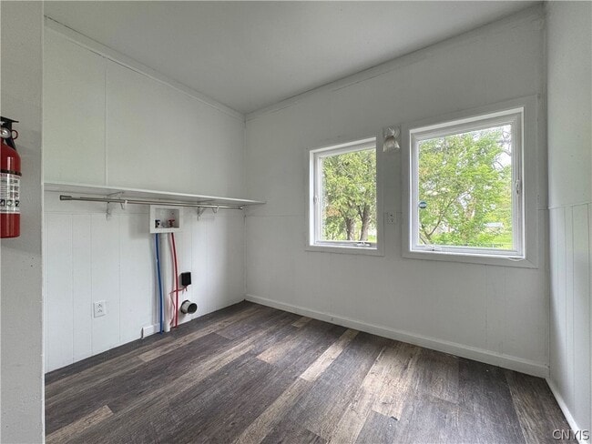 Building Photo - 318 W Hoard St