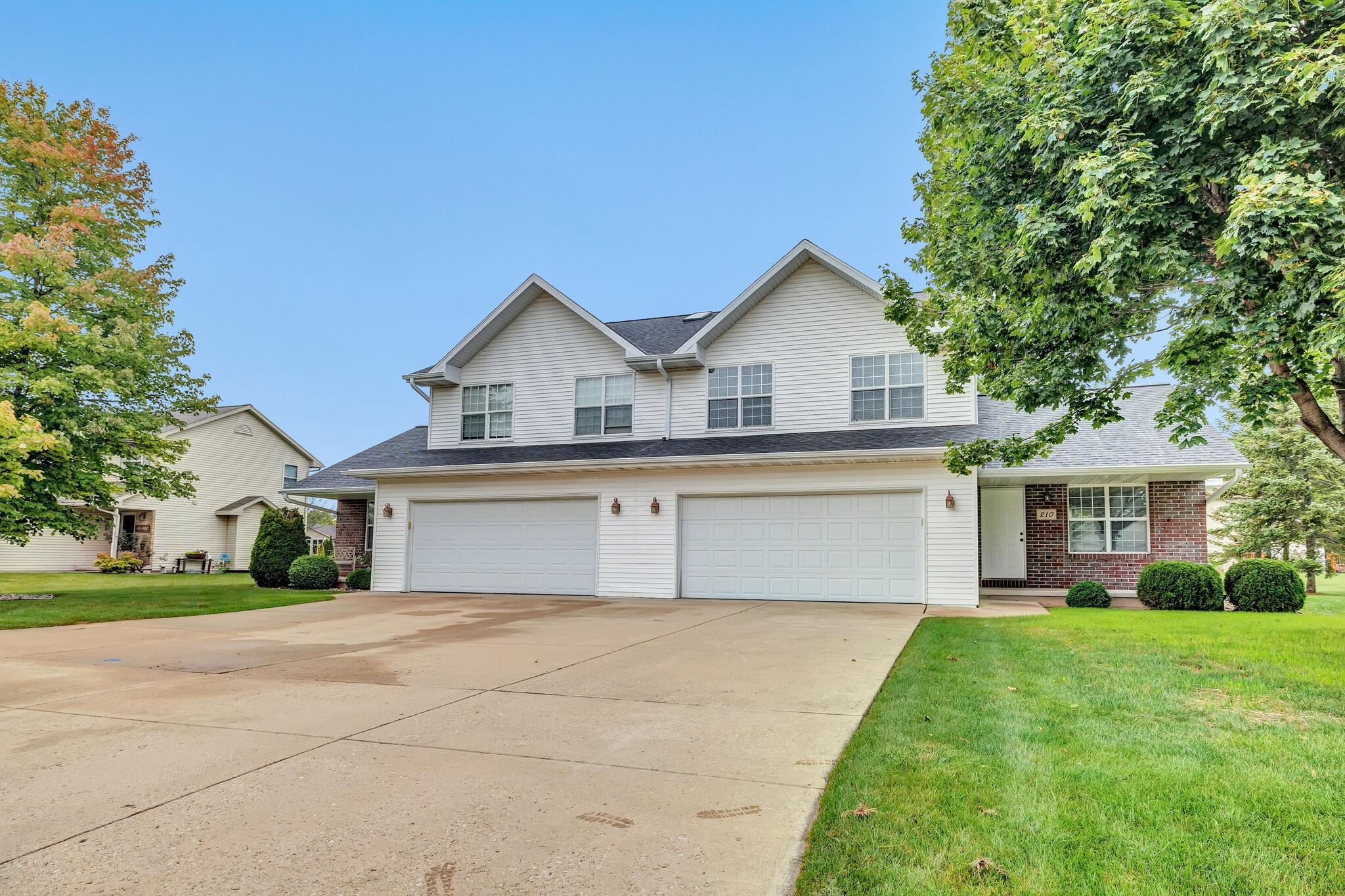 Building Photo - 212 Cavil Way