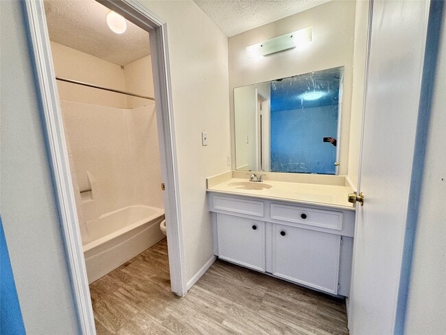 Building Photo - 22306 Waynoka Rd