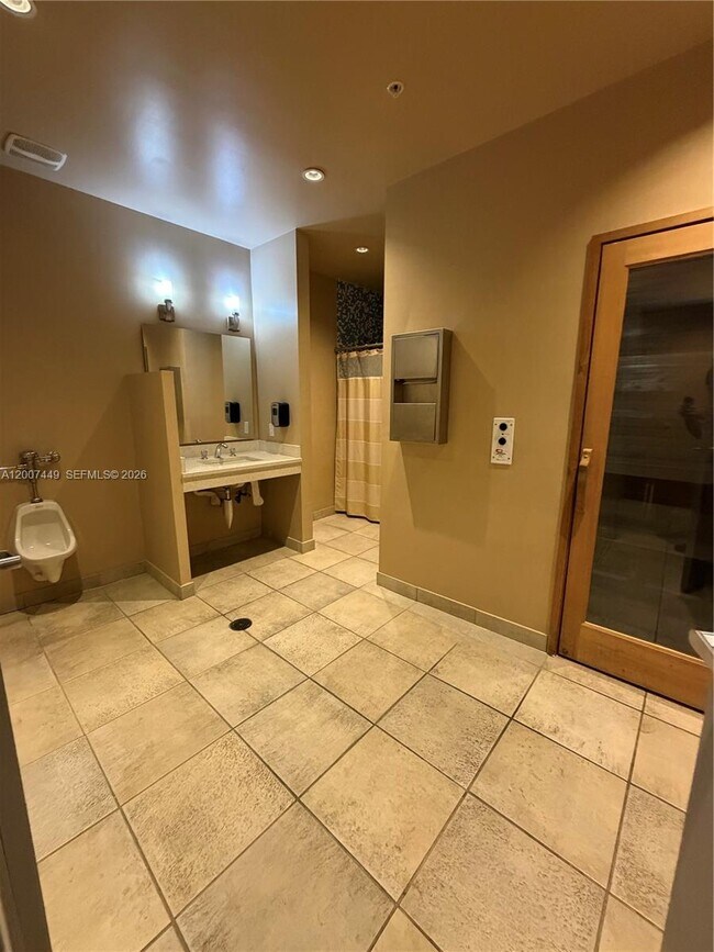 Building Photo - 3180 SW 22nd Terrace