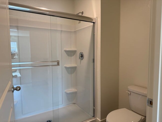 Building Photo - Brand new beautiful home! Please read enti...