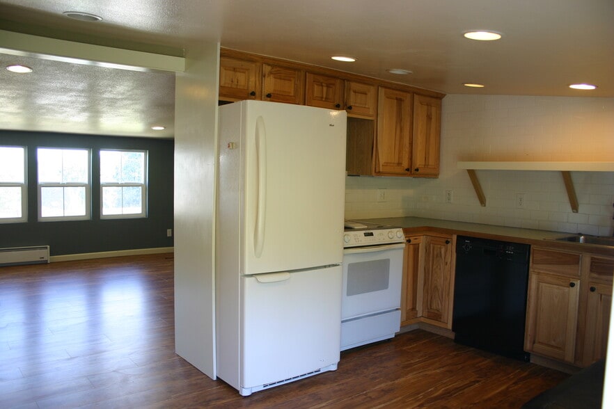 Building Photo - 5011 Black Lake Blvd SW